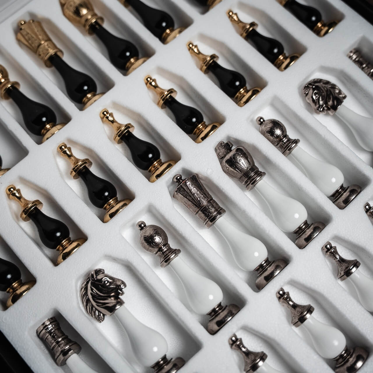 Arabesque Chess Pieces