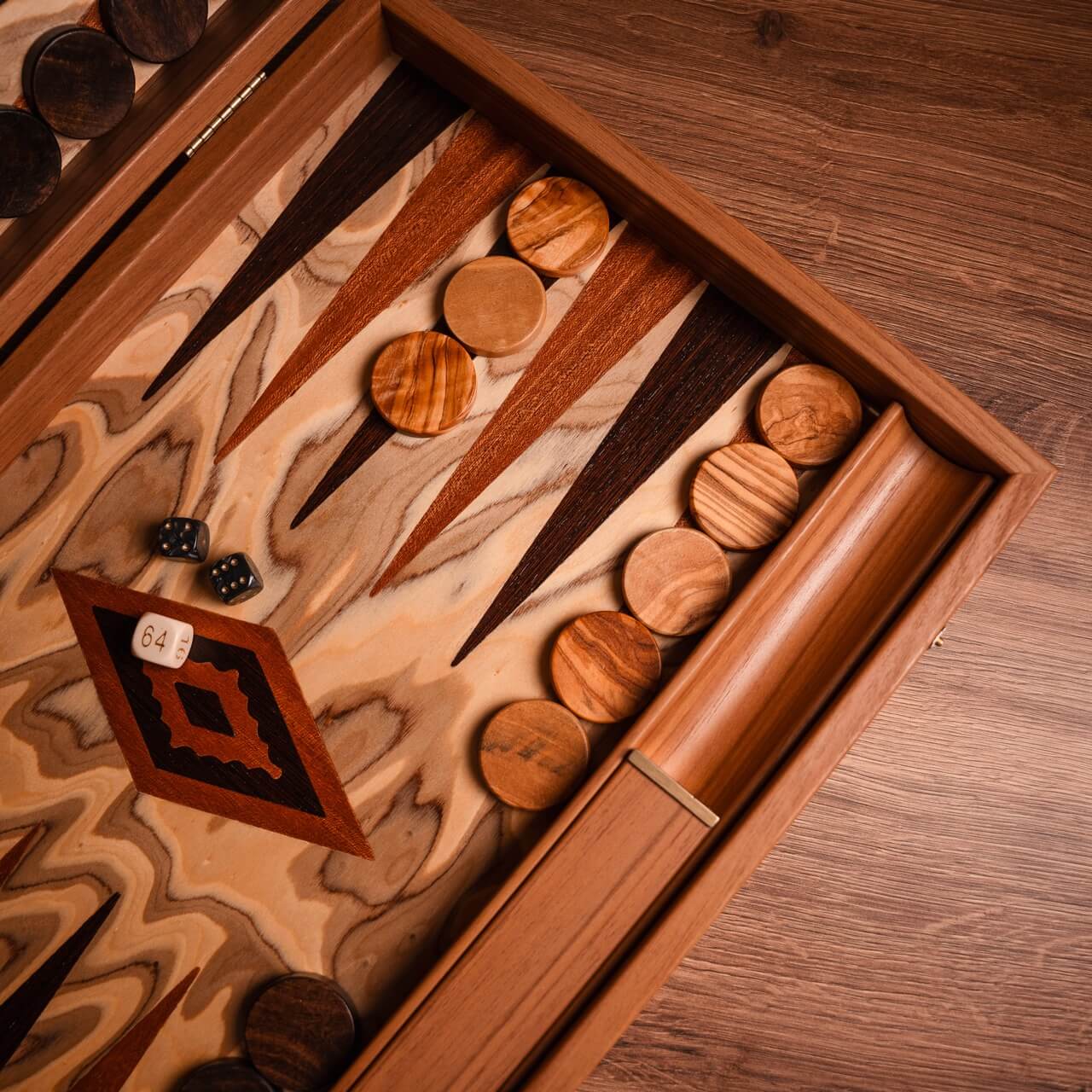 Olive Burl Backgammon Set