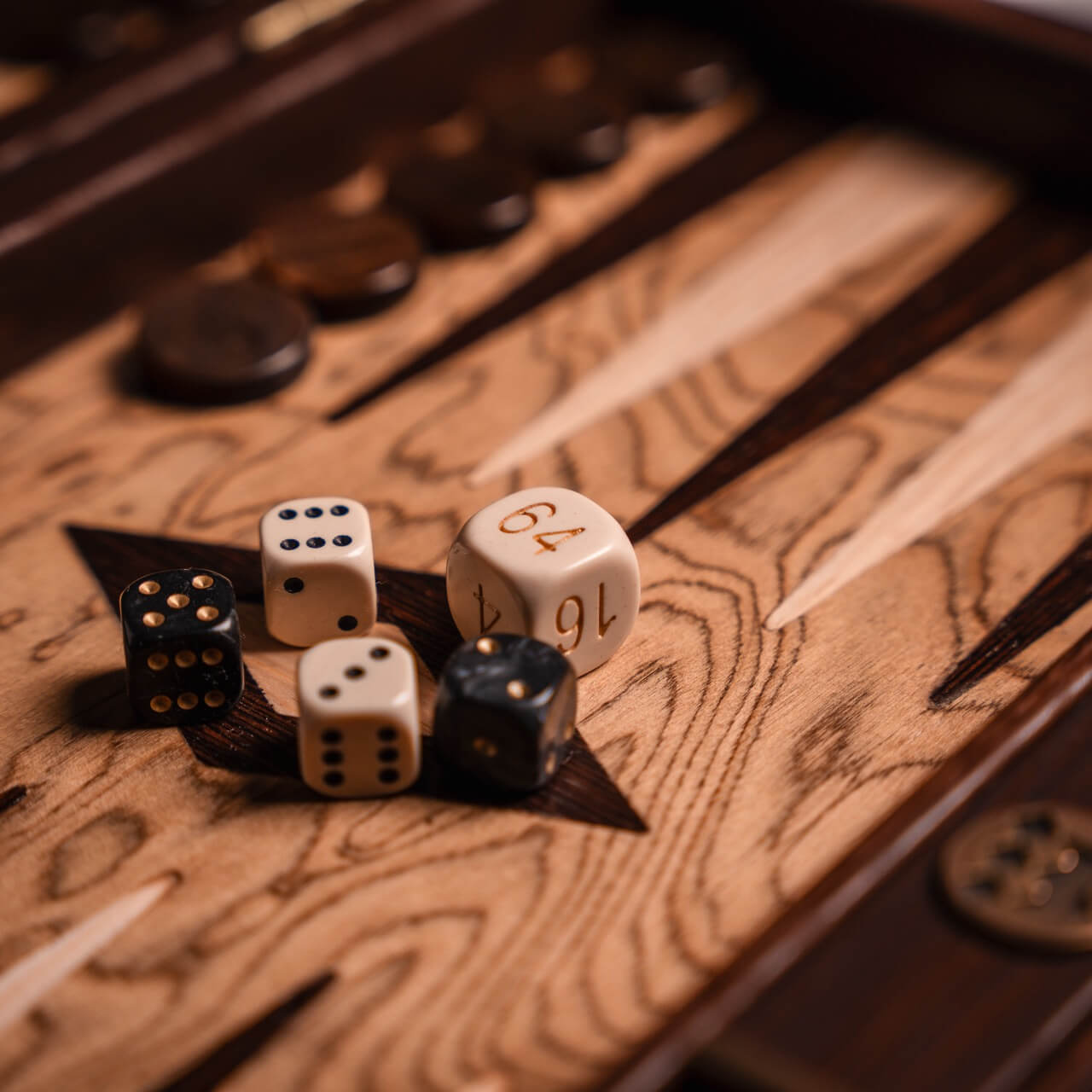 Walnut Burl Backgammon Set