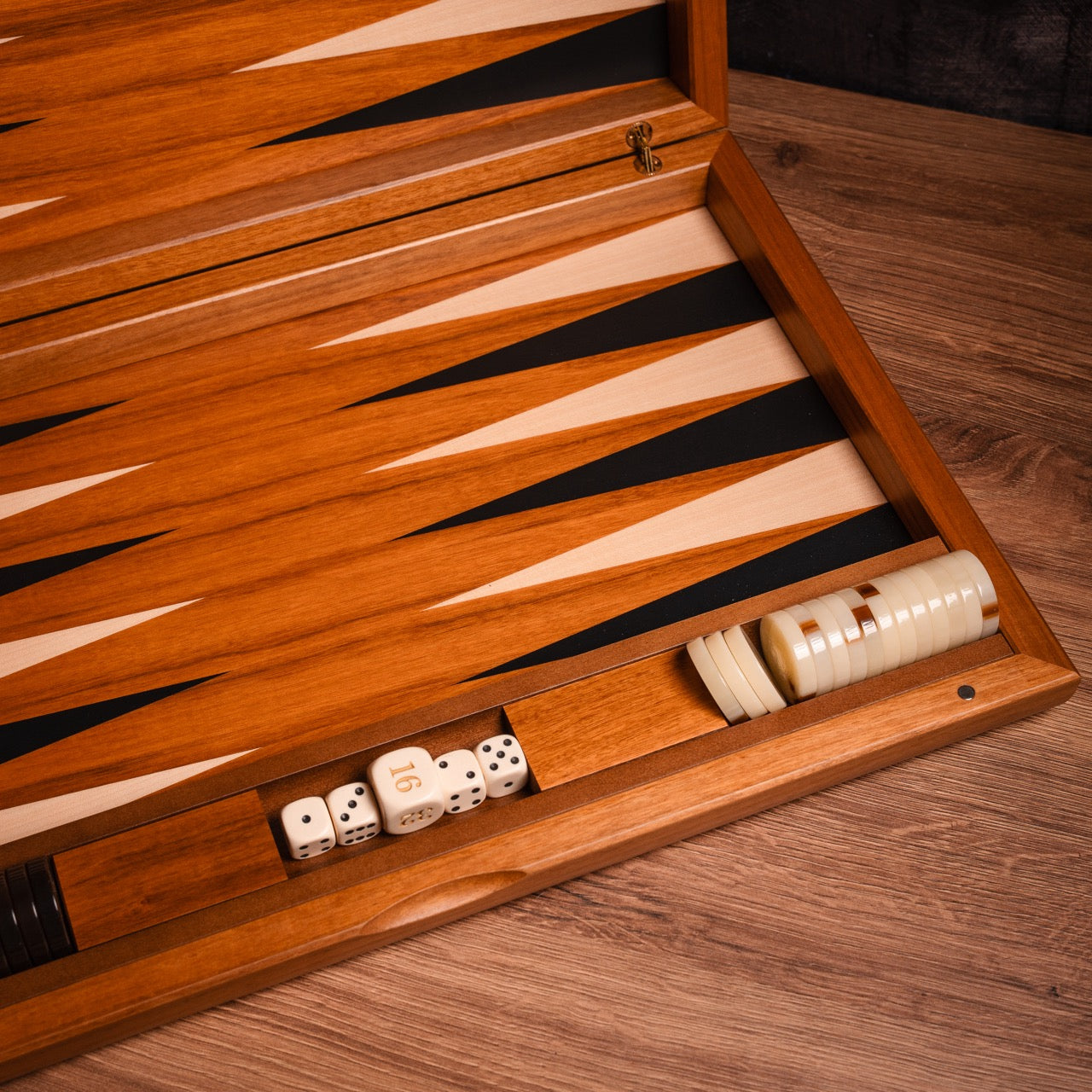 Walnut Treviso Backgammon Set