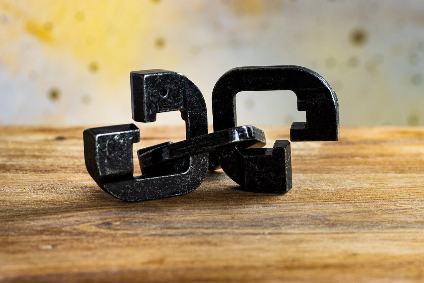Huzzle Chain Puzzle