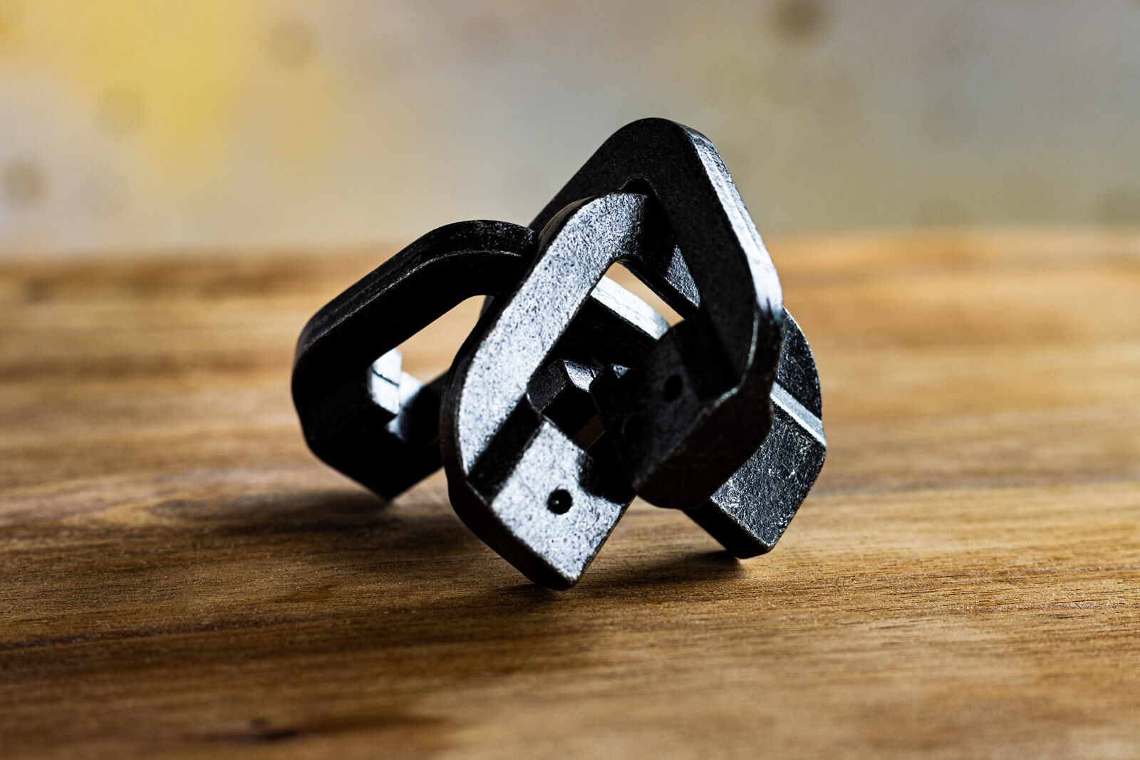 Huzzle Chain Puzzle