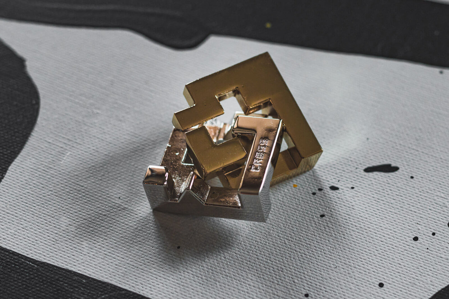 Huzzle Cross Puzzle