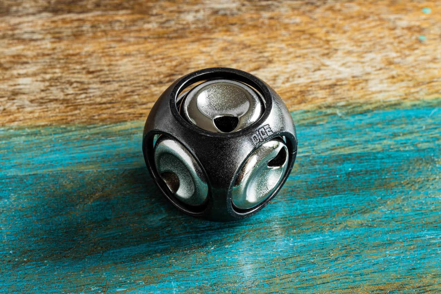 Huzzle Dice Puzzle