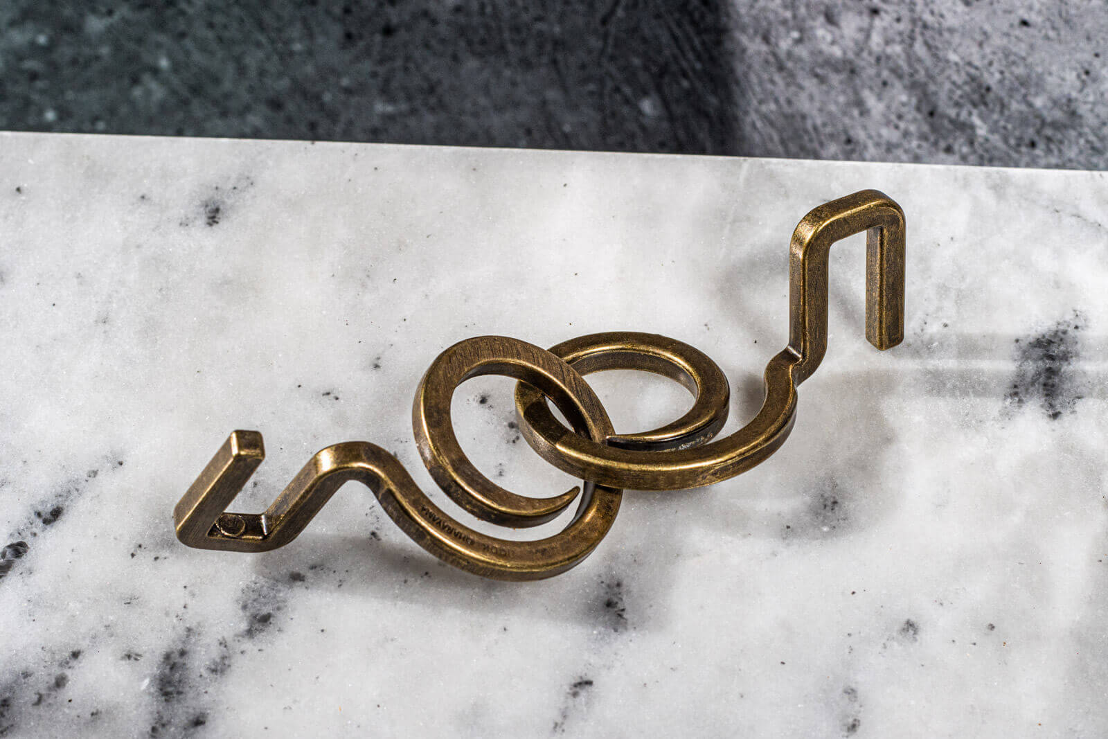 Huzzle Hook Puzzle
