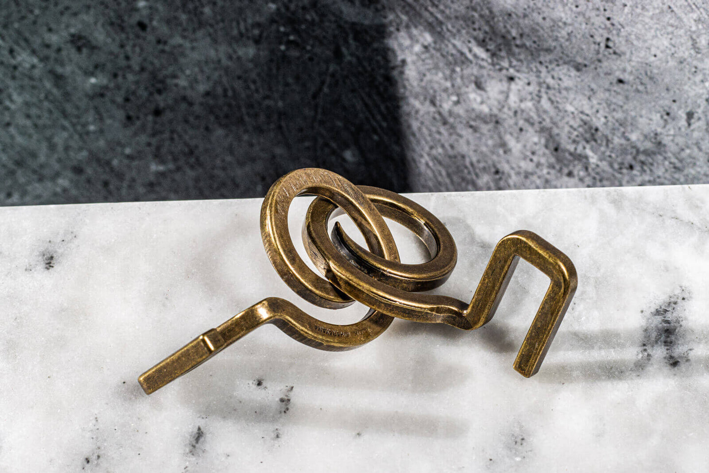 Huzzle Hook Puzzle