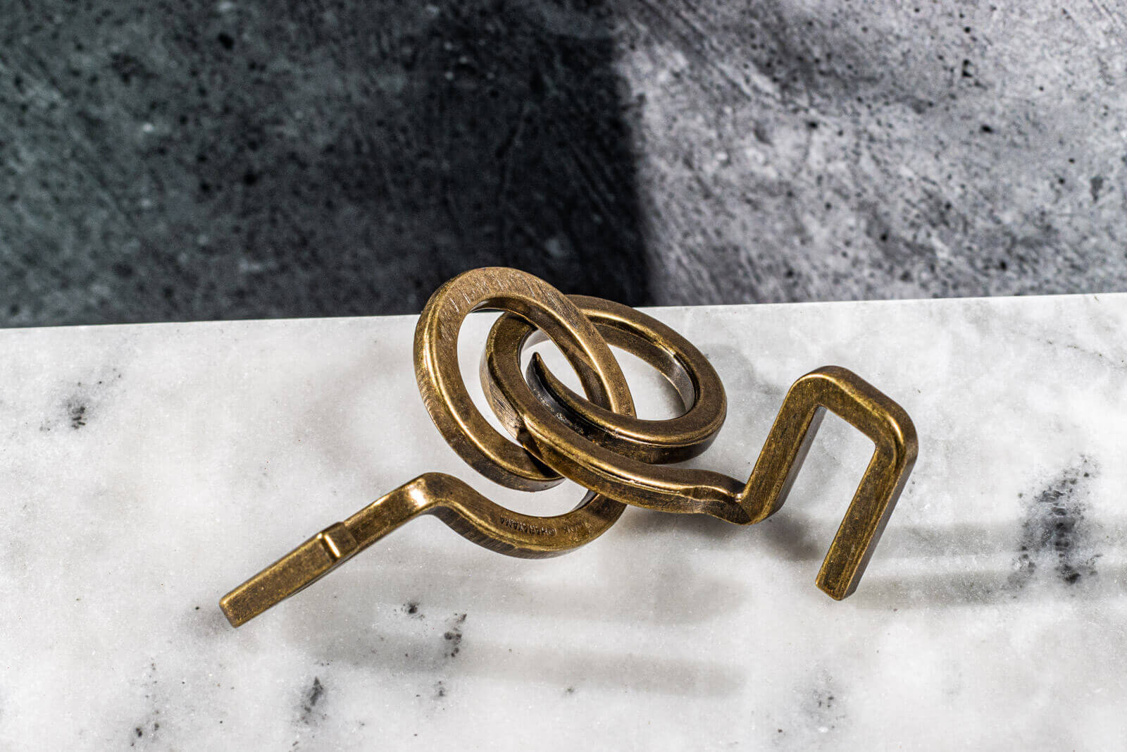 Huzzle Hook Puzzle