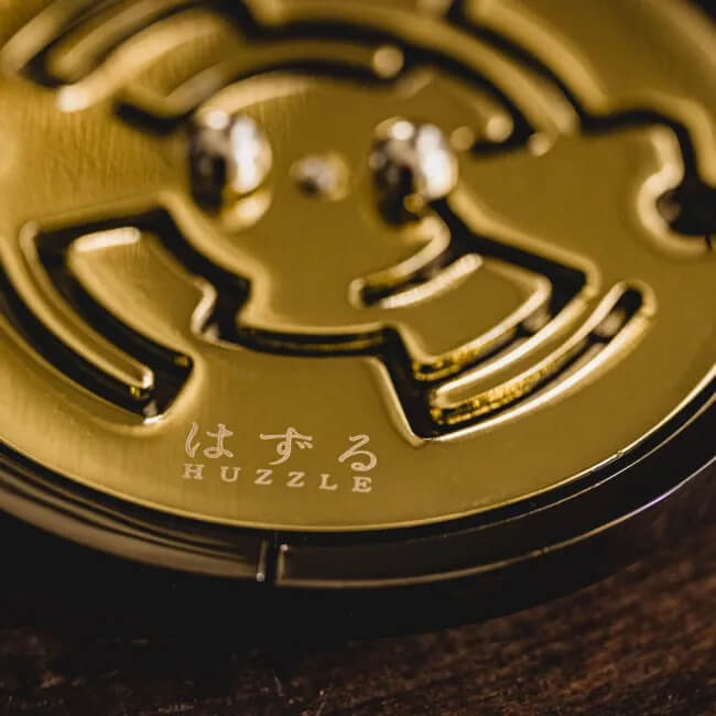 Huzzle Medallion Puzzle