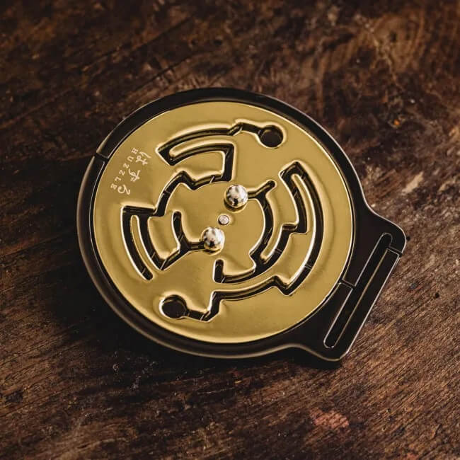 Huzzle Medallion Puzzle