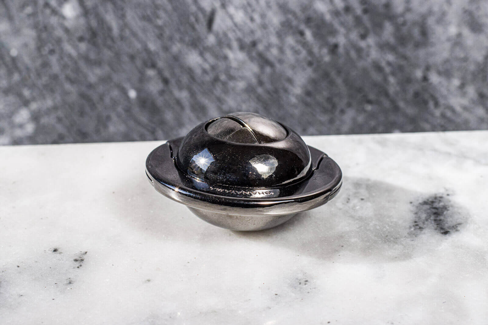 Huzzle UFO Puzzle