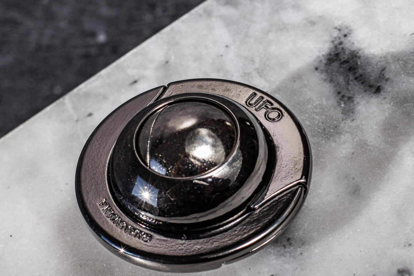 Huzzle UFO Puzzle