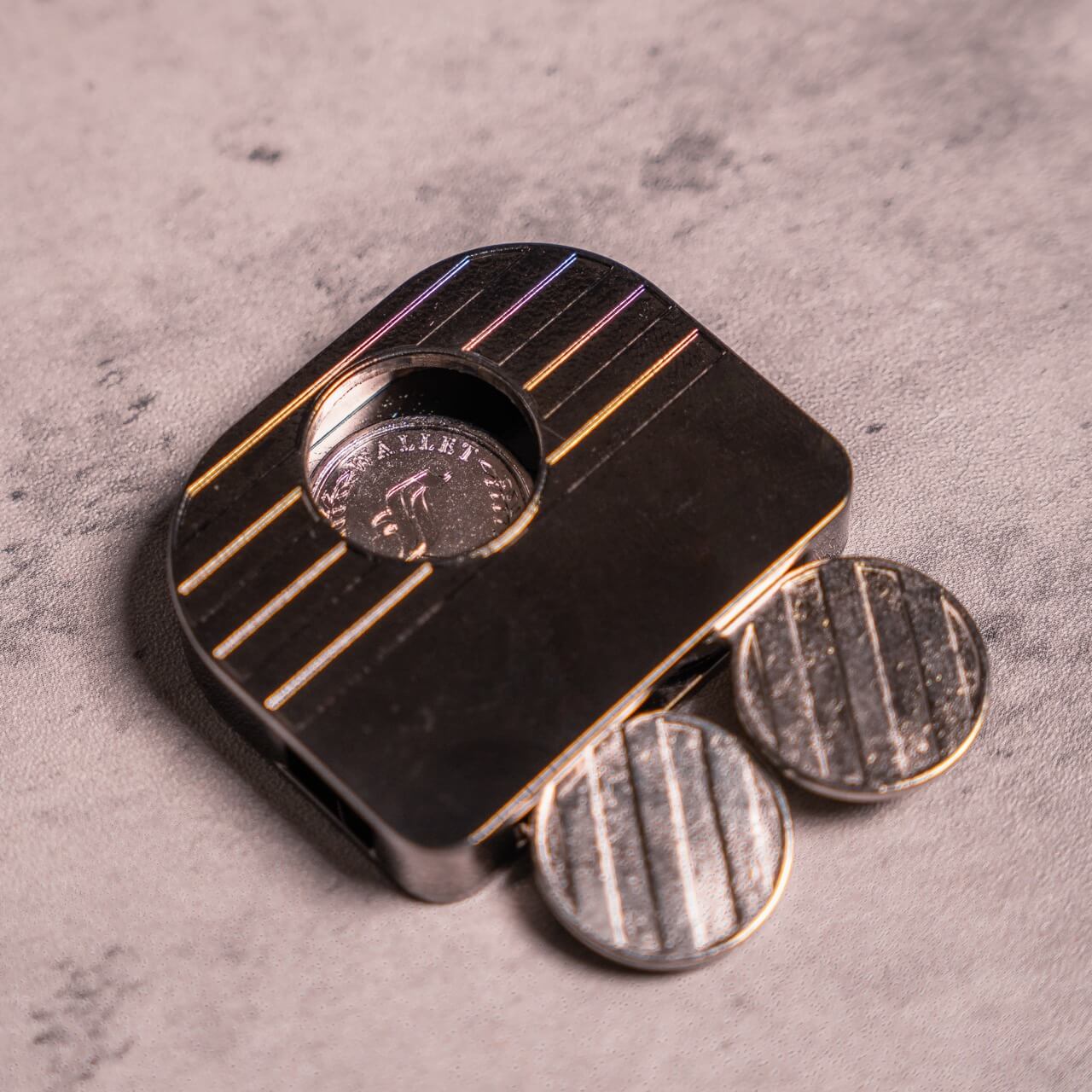 Huzzle Wallet Puzzle