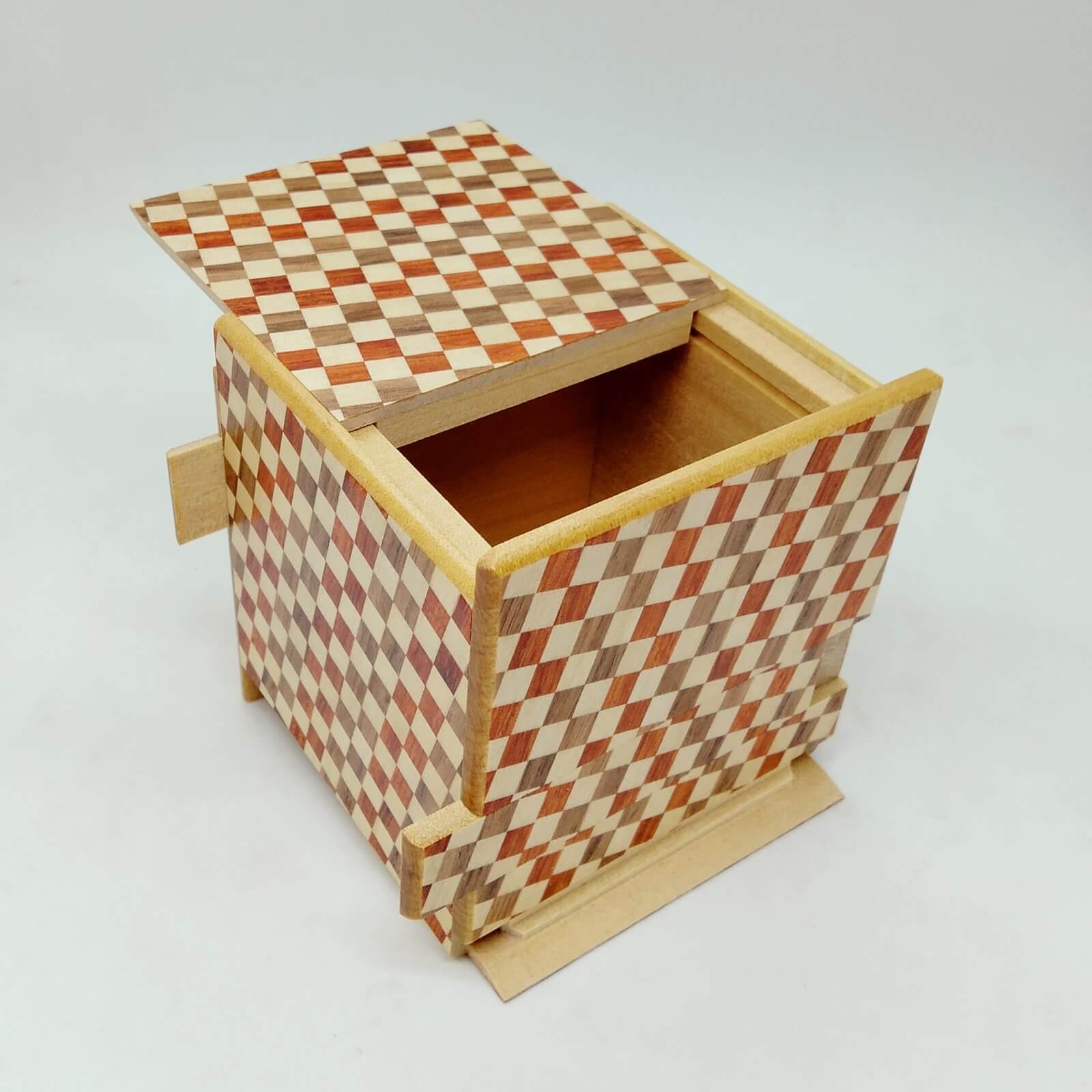 Ichimatsu Yosegi Cube Puzzle Box