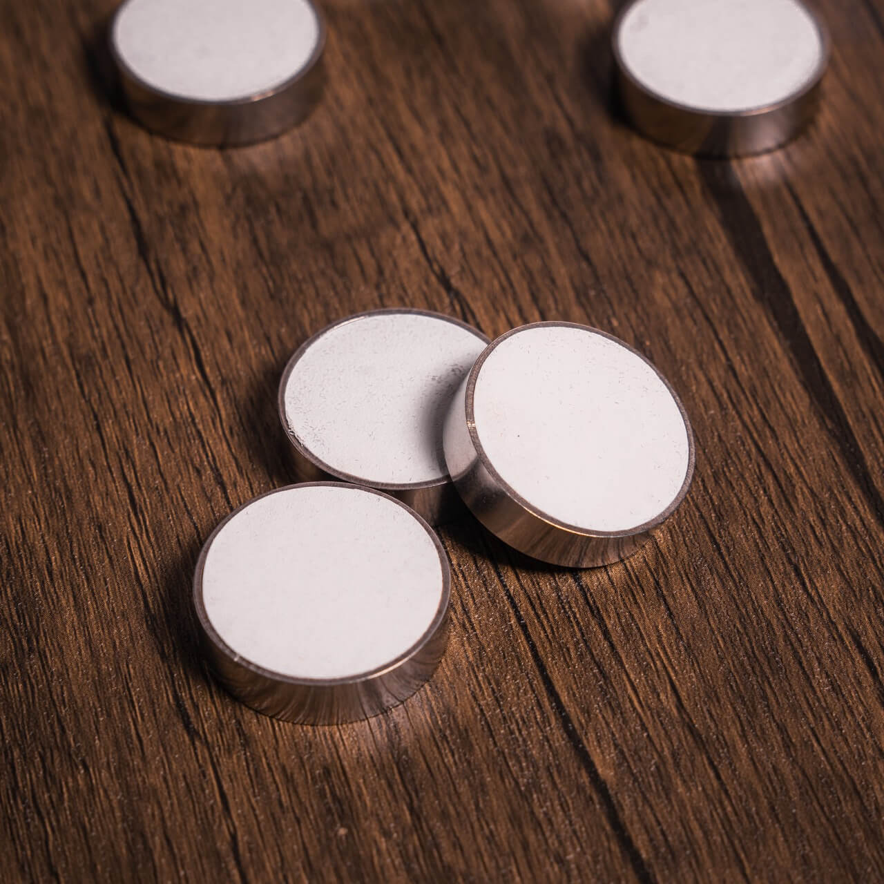 Aluminium & Leatherette Checkers