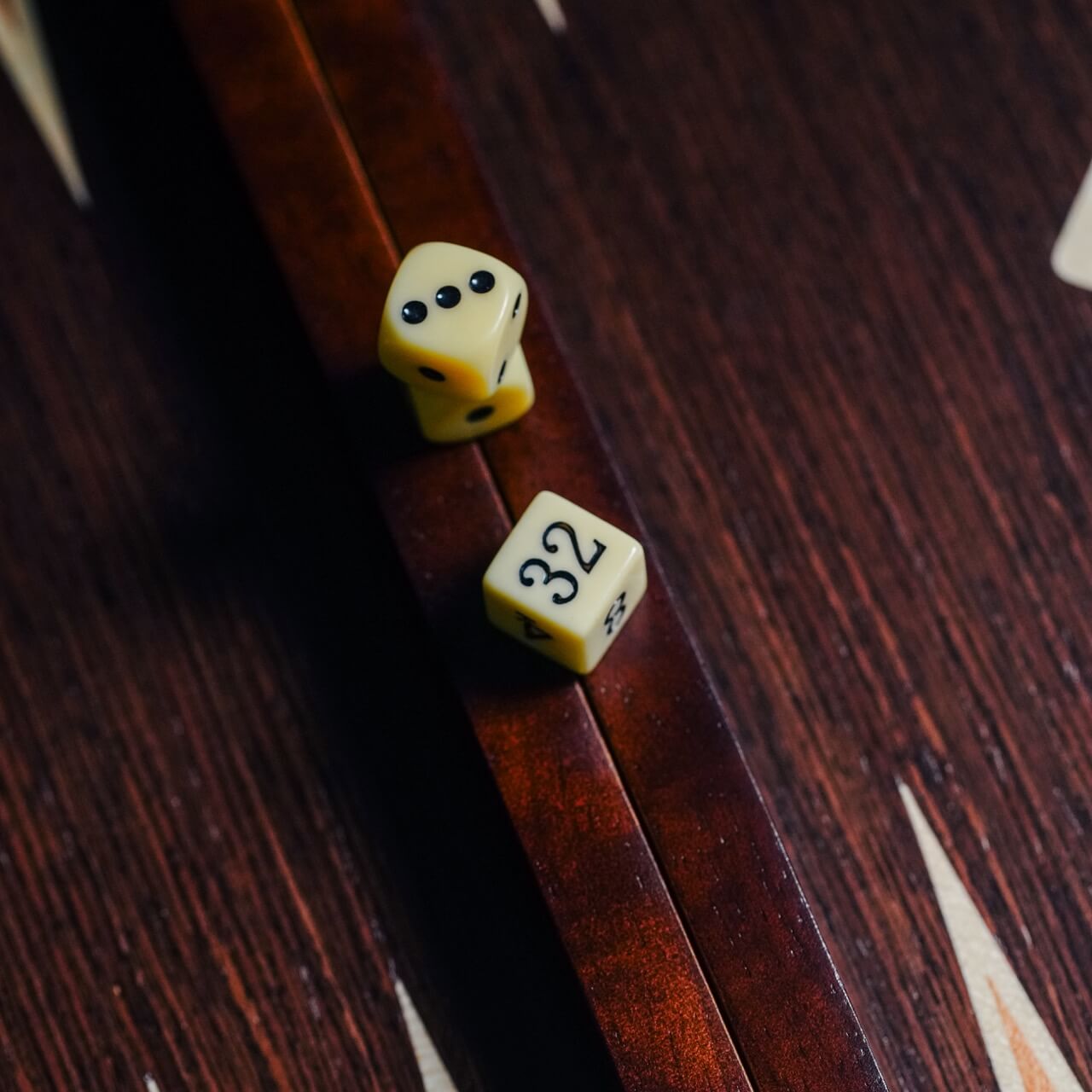 Walnut Briar Backgammon Set