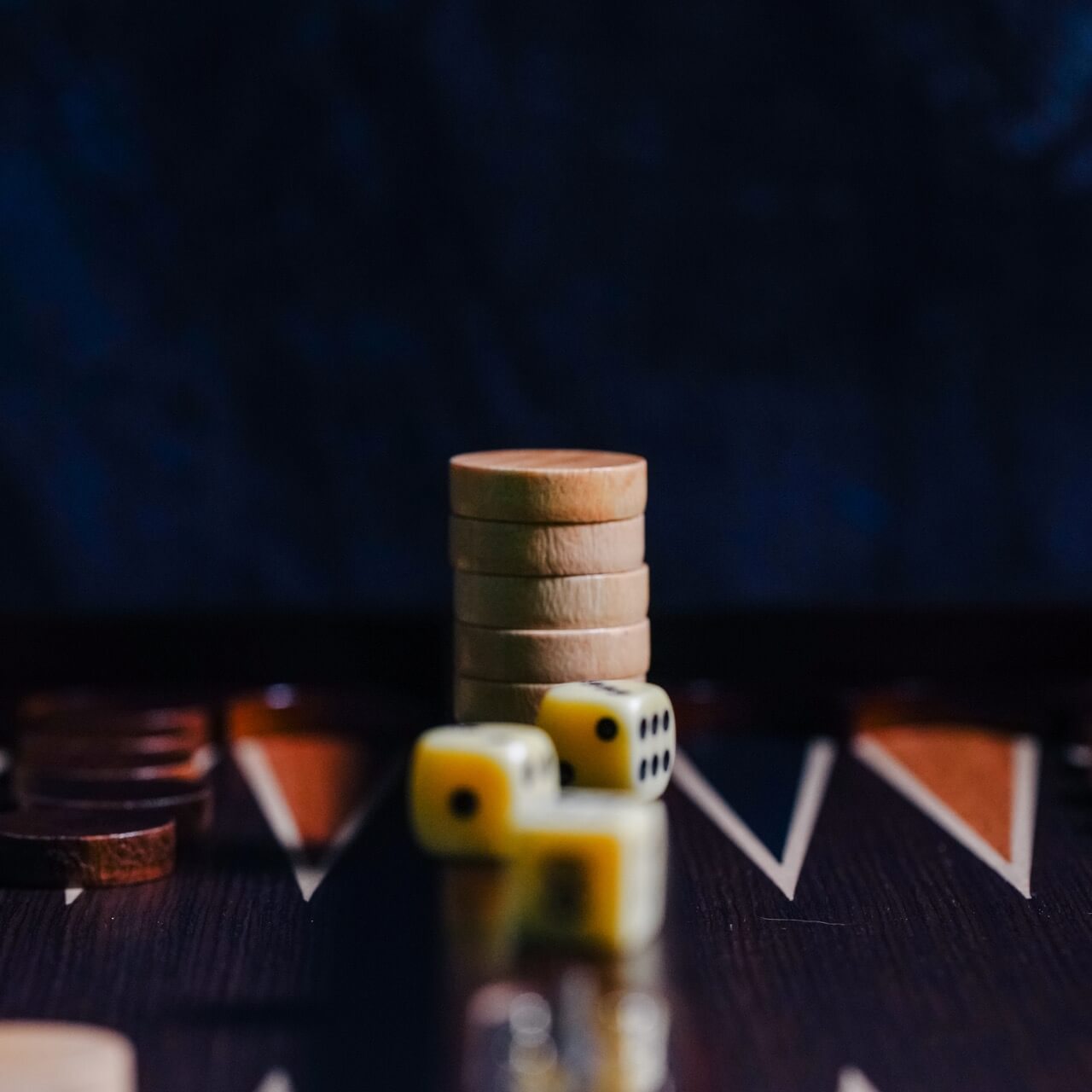 Walnut Briar Backgammon Set