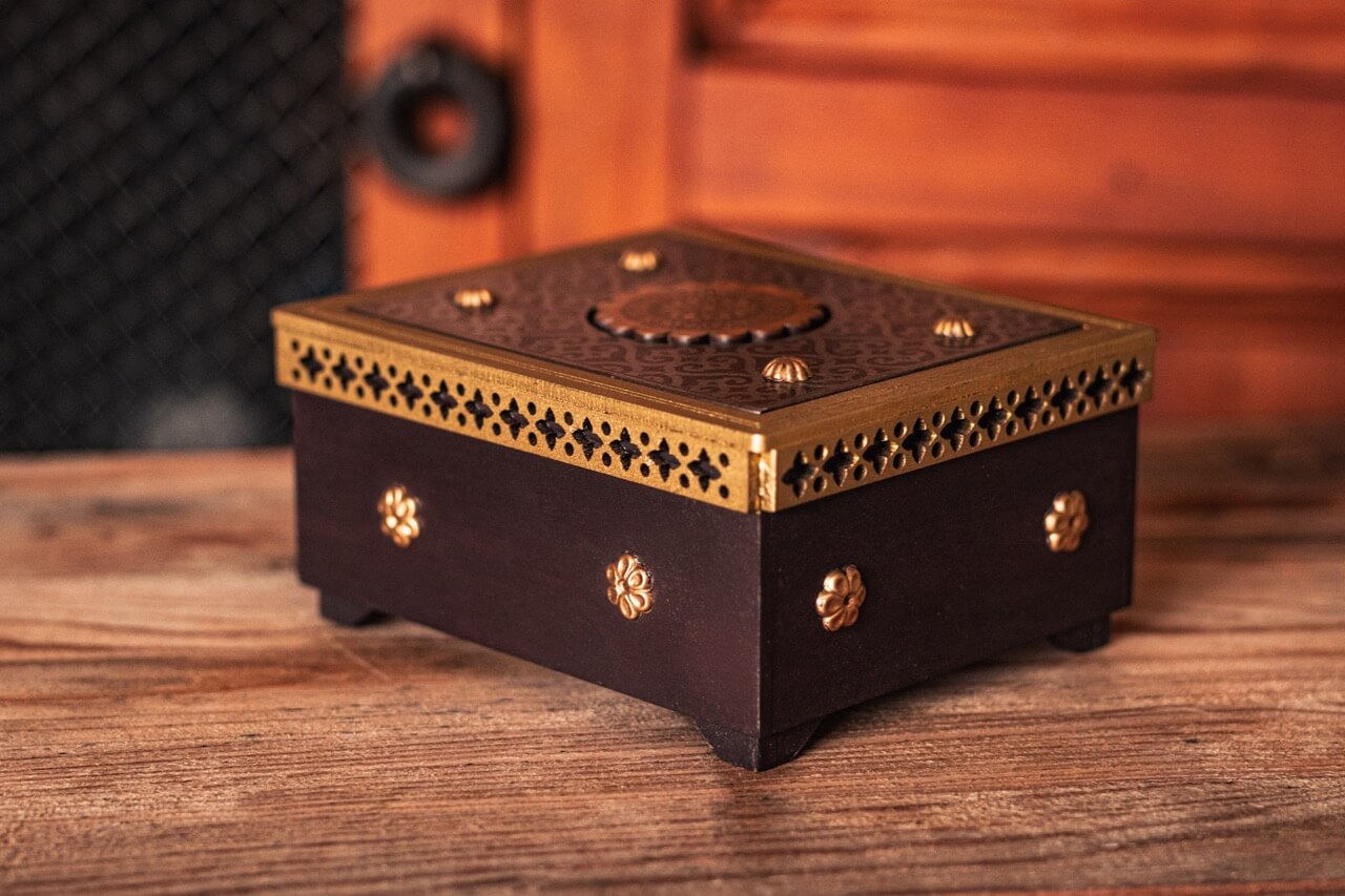 Klik Puzzle Box