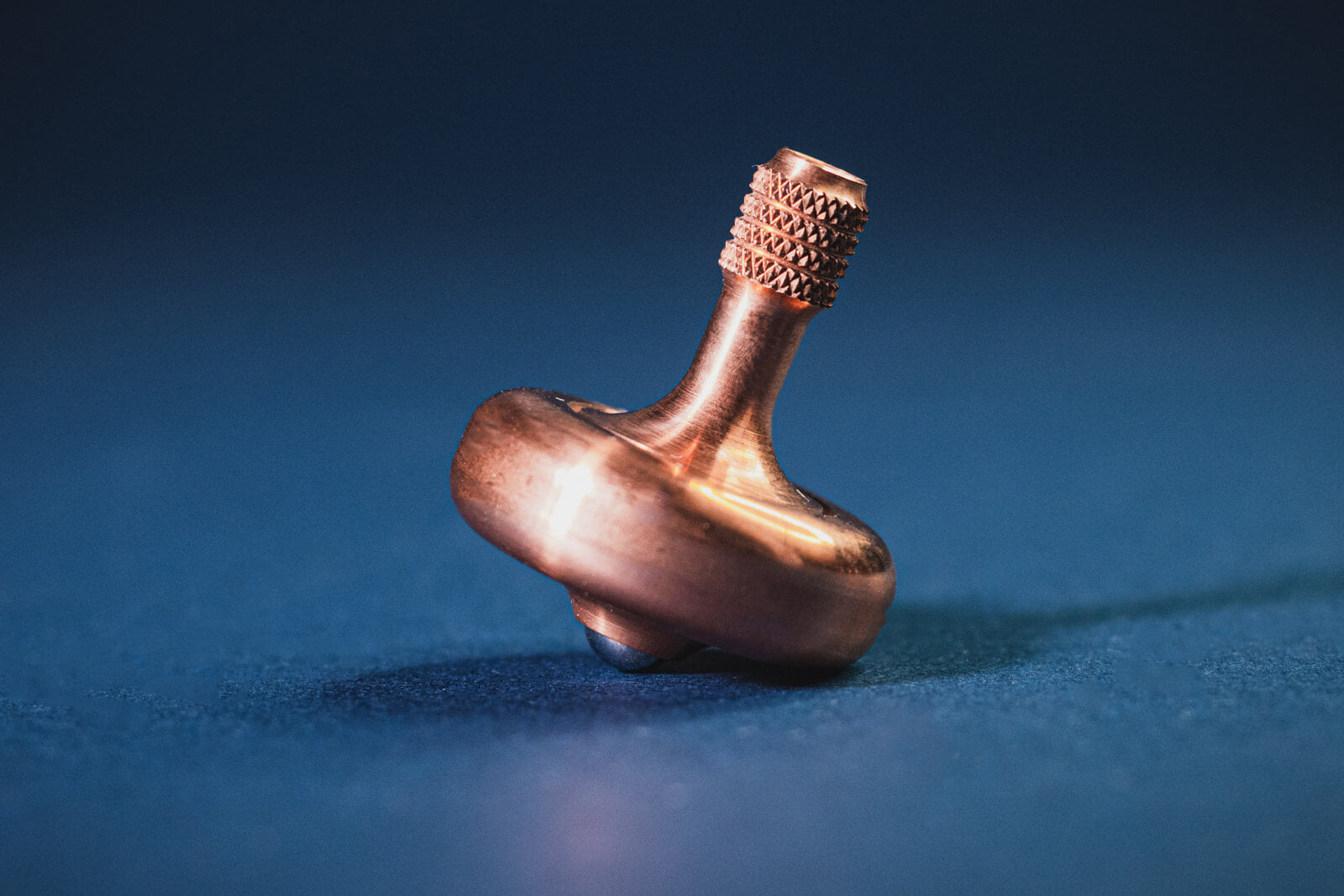 Lambda Spinning Tops