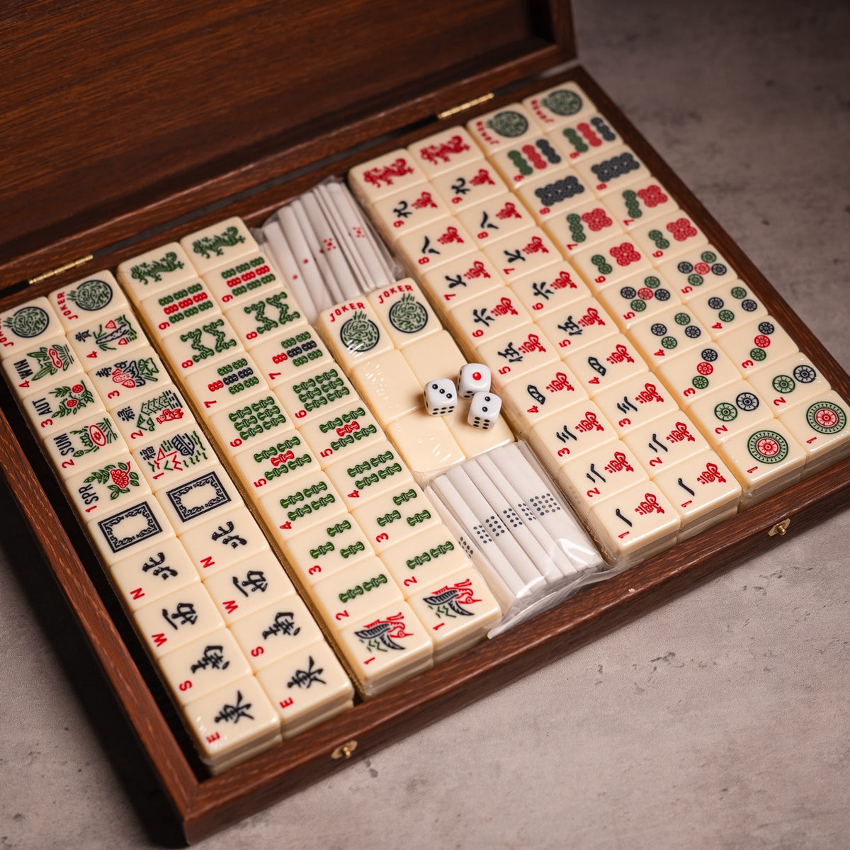 Knitted Leather Mahjong Set