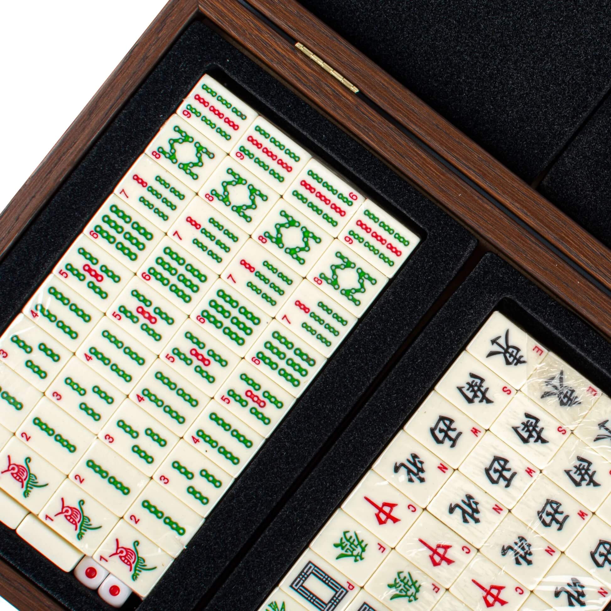 Walnut Mahjong Set