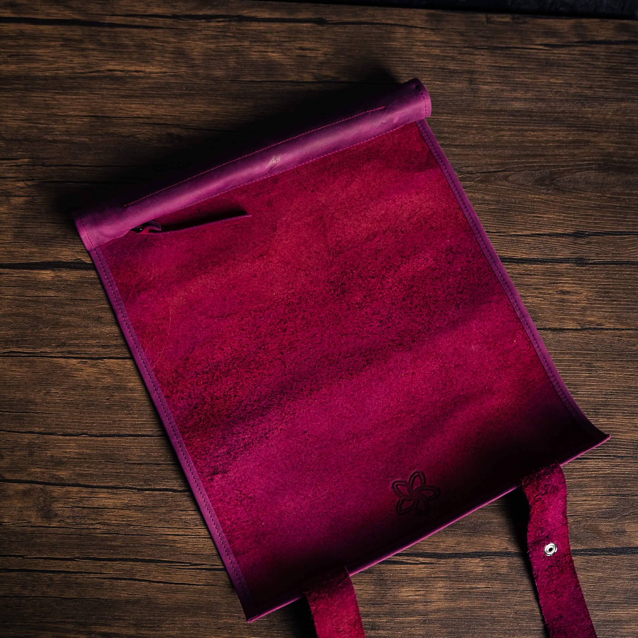 Roll-Up Leather Dice Mat