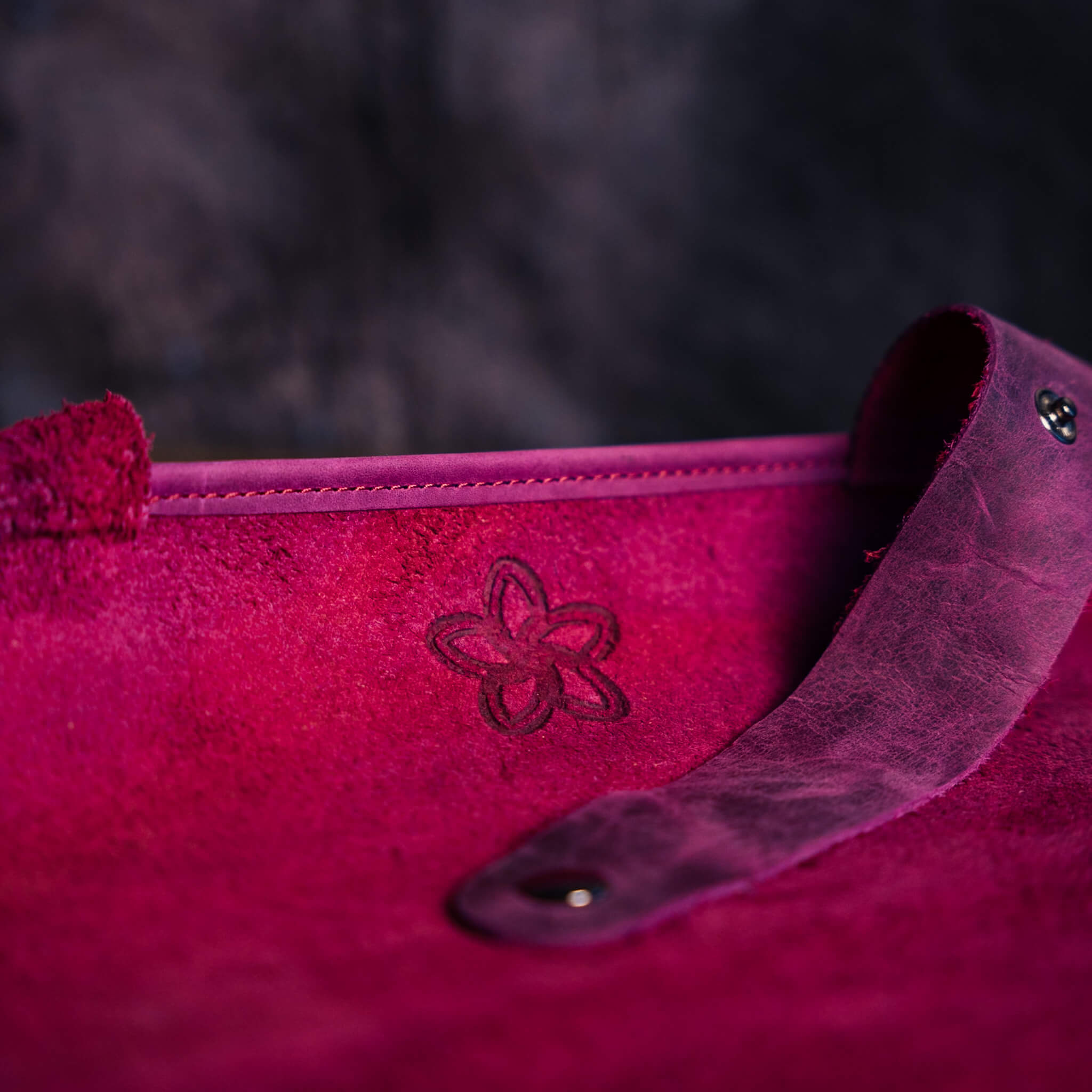 Roll-Up Leather Dice Mat