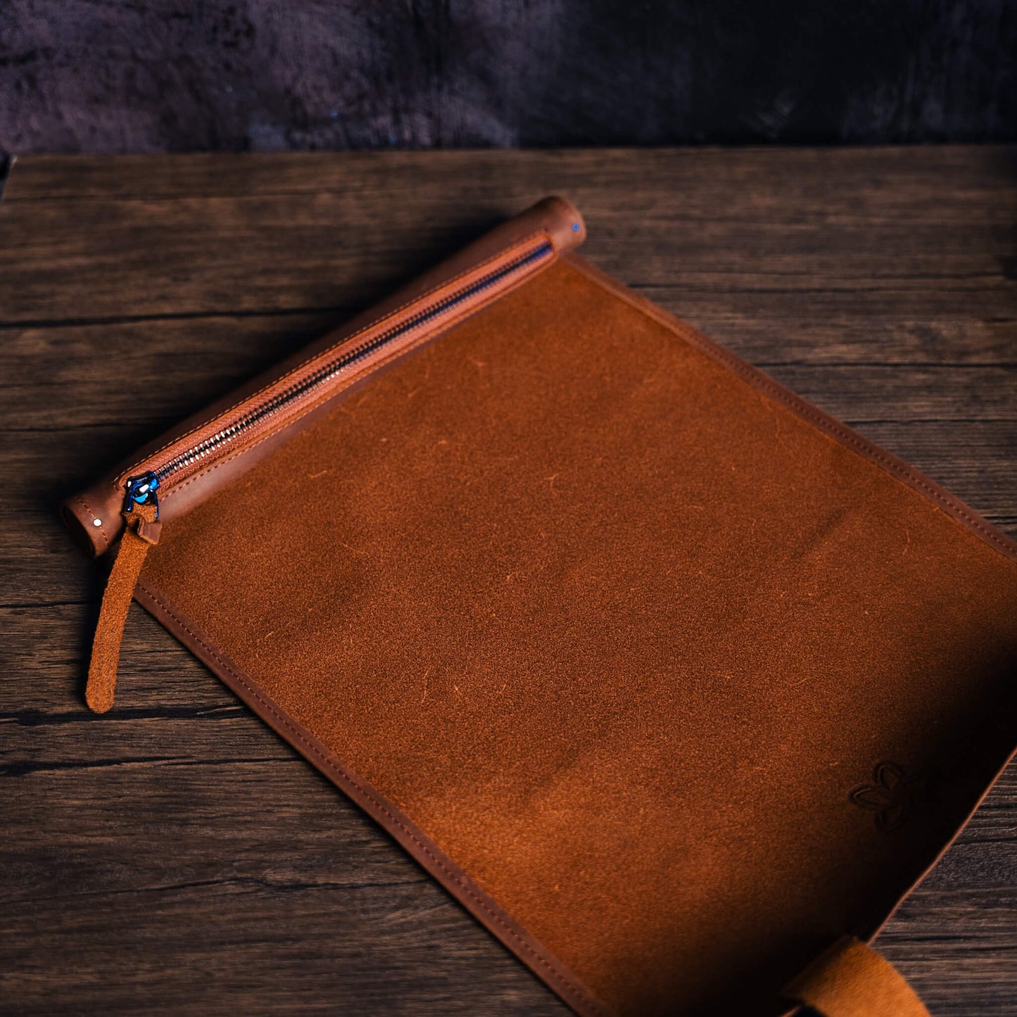 Roll-Up Leather Dice Mat