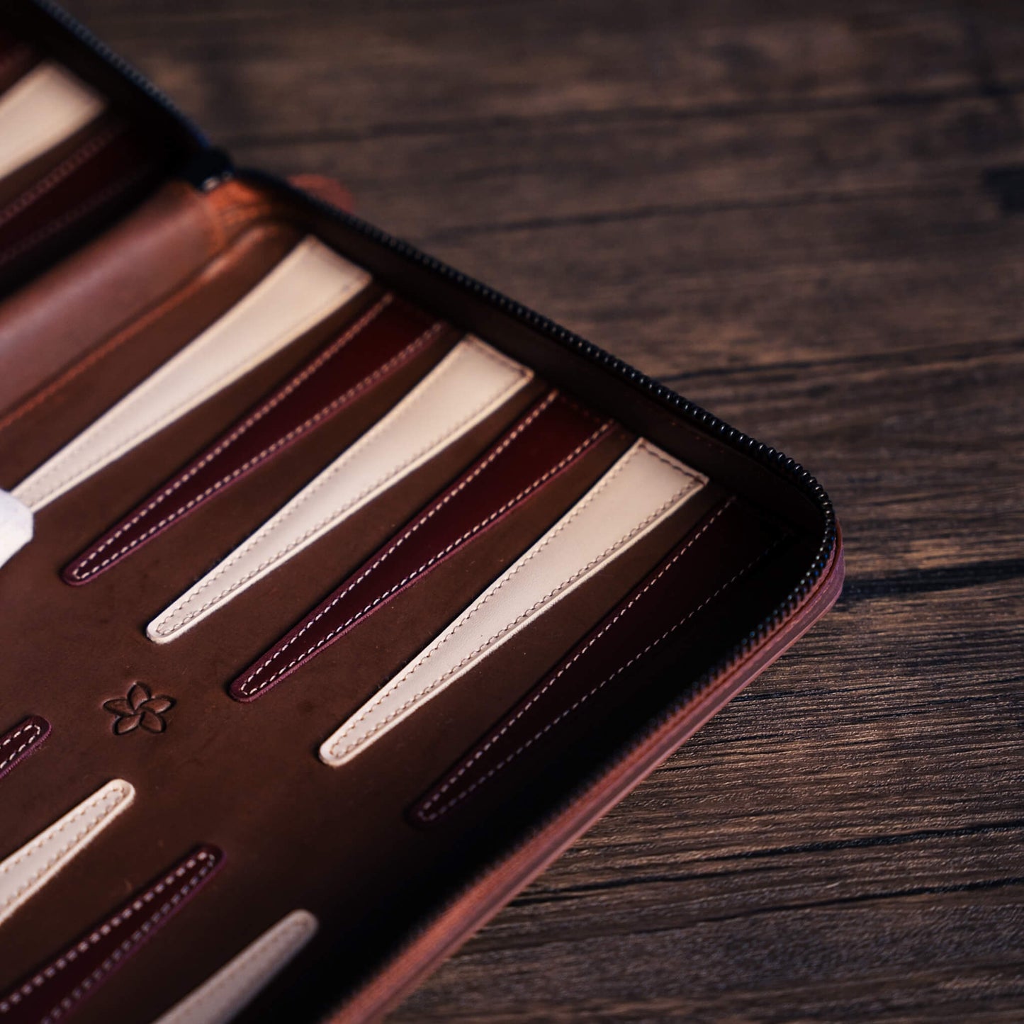 Deluxe Leather Backgammon Case