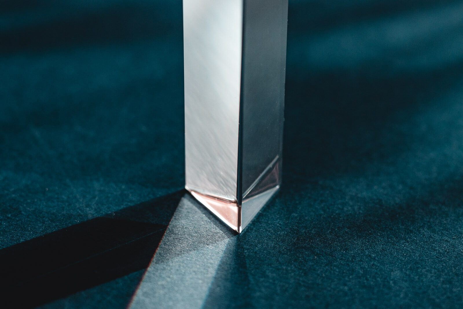 Newton’s Window Prism