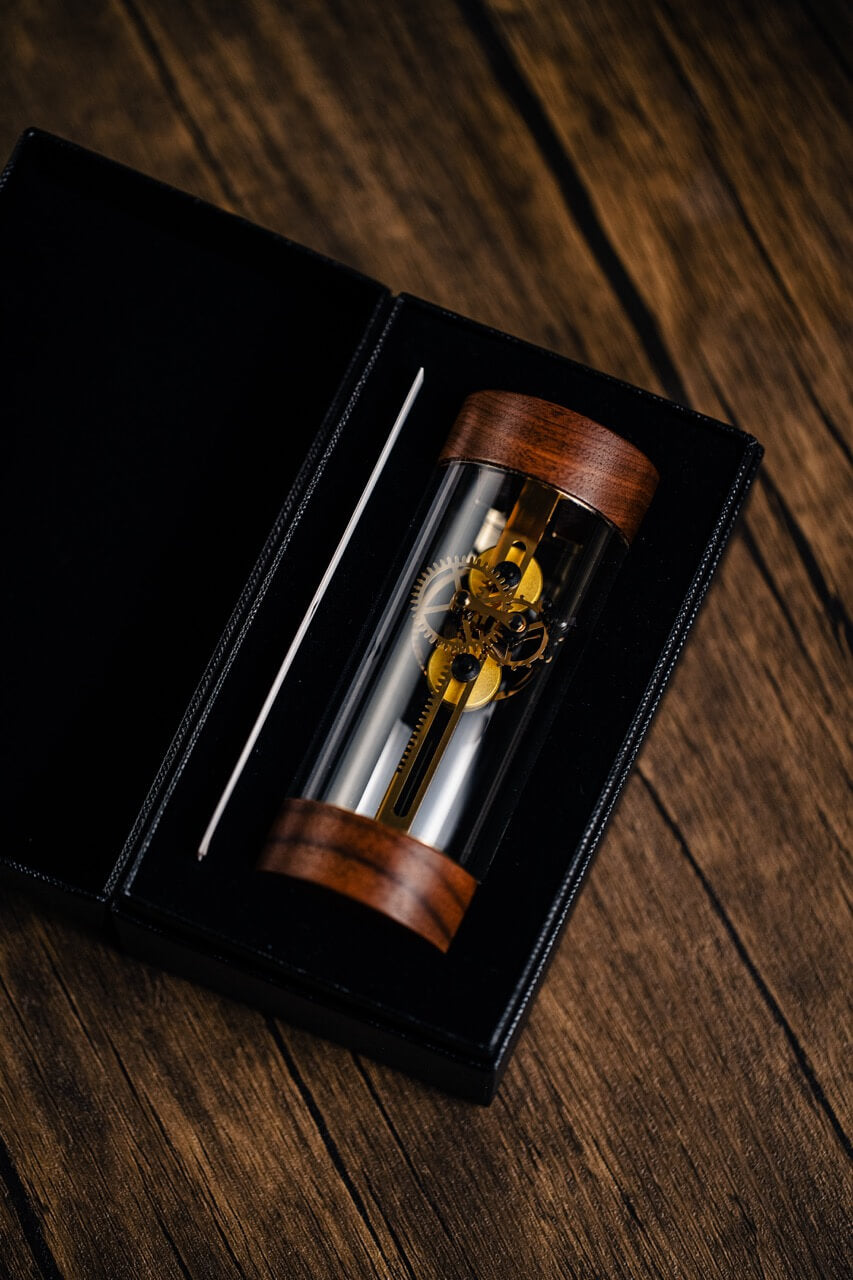 Oscilloglass Mechanical Hourglass