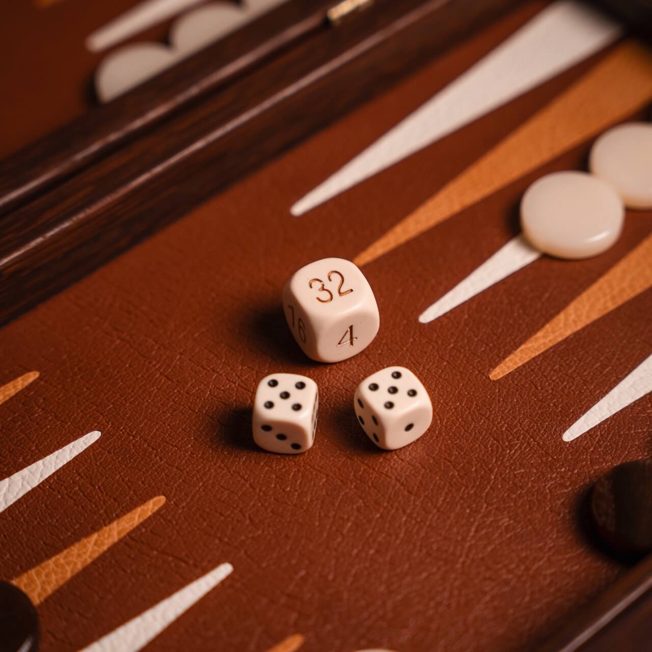 Braided Straw & Leatherette Backgammon Set