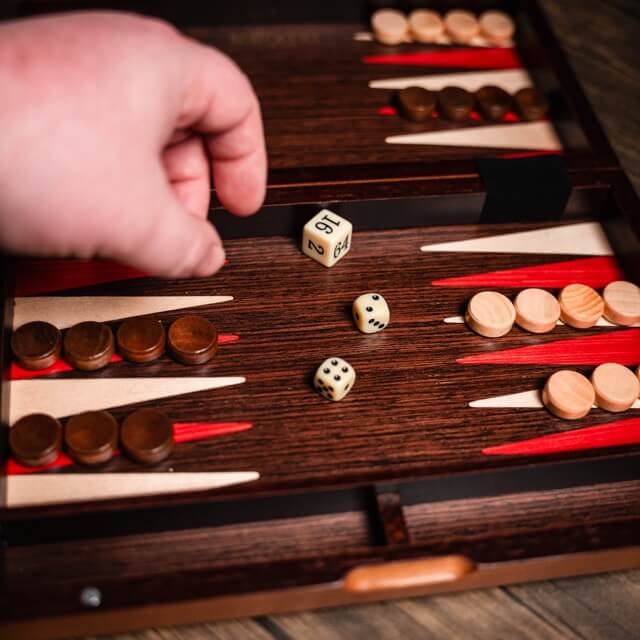 Compact Walnut Briar Backgammon Set
