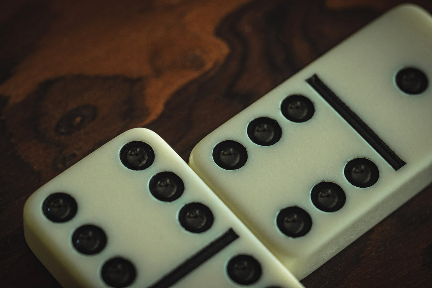 Walnut Burl Dominoes Set