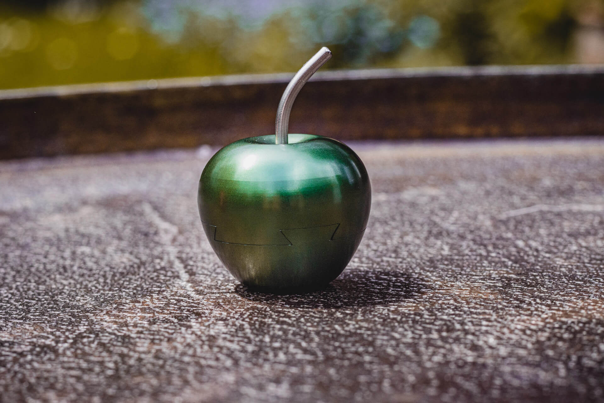 Dovetail Apple Puzzle