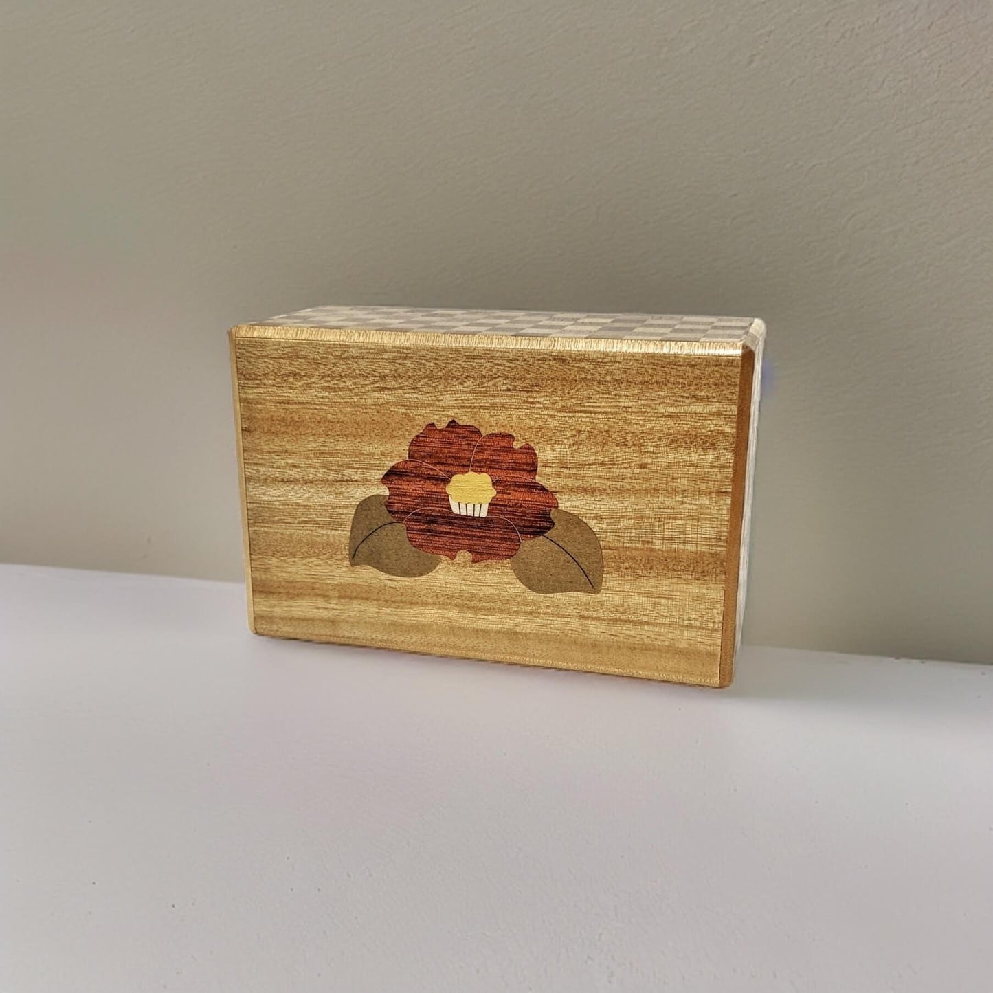Akafuji Puzzle Box