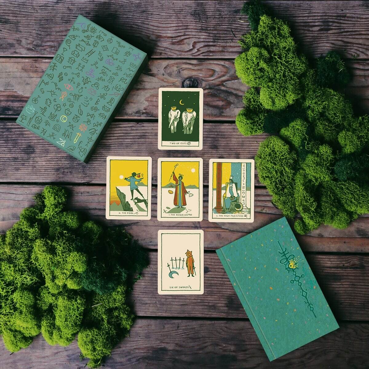 Green Glyphs Tarot Deck
